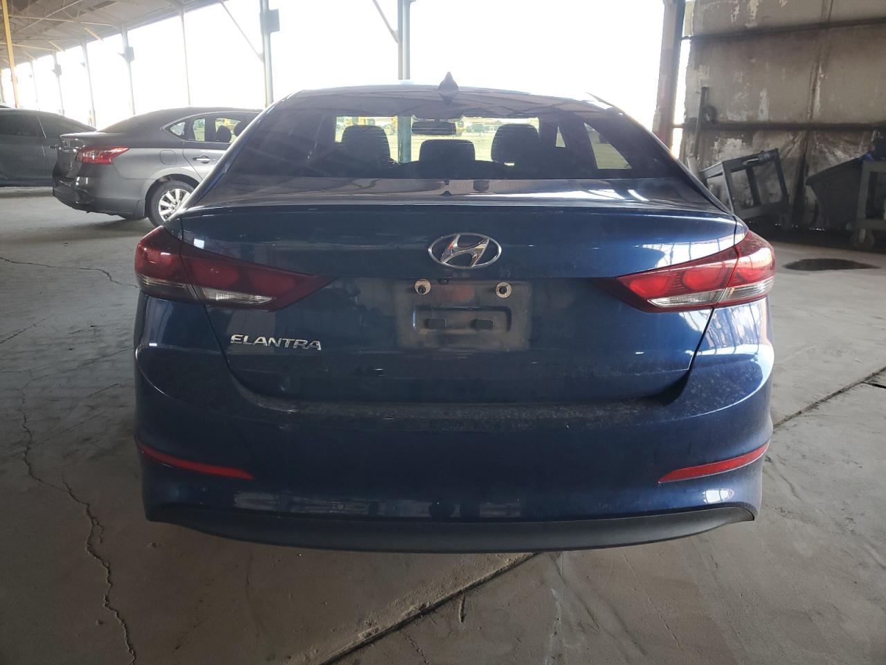 HYUNDAI ELANTRA SE
