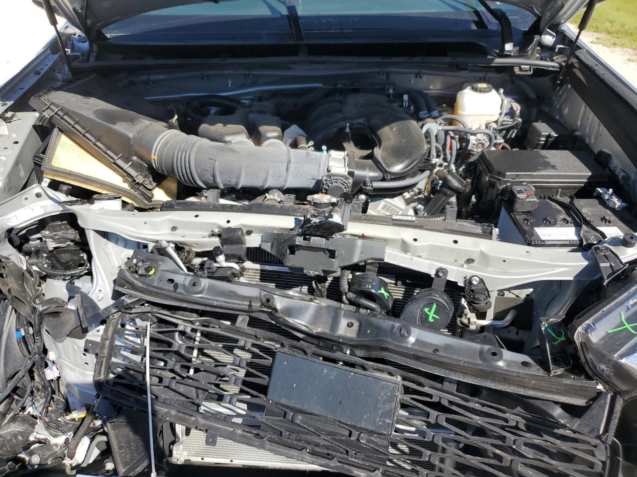 TOYOTA 4RUNNER SR5 PREMIUM