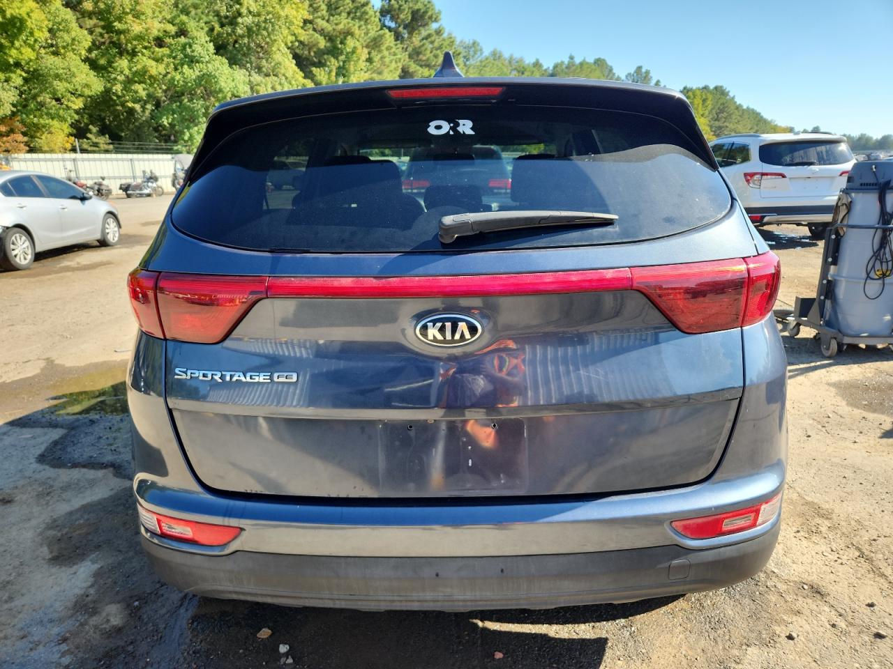 KIA SPORTAGE LX