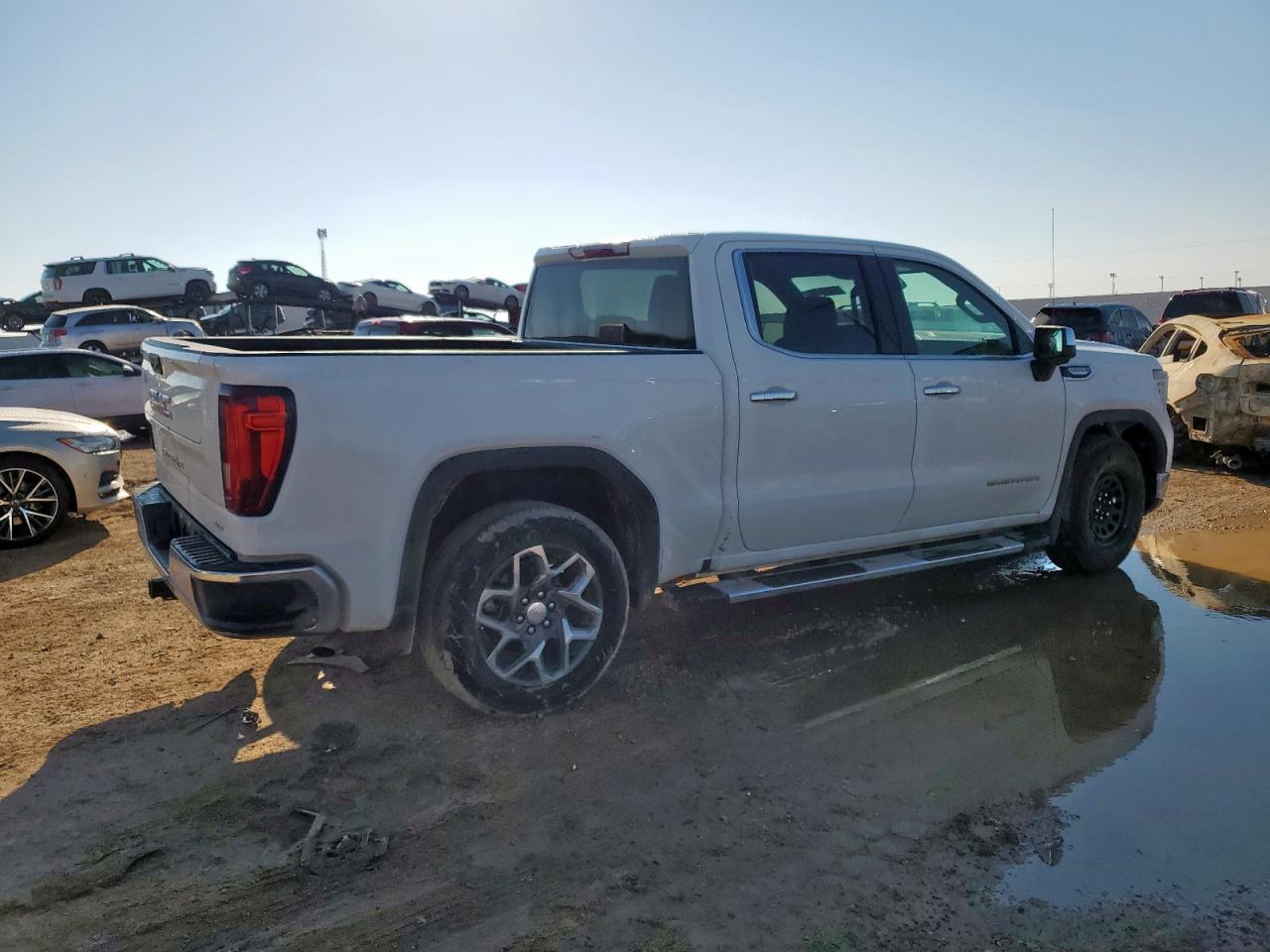 GMC SIERRA C1500 SLT