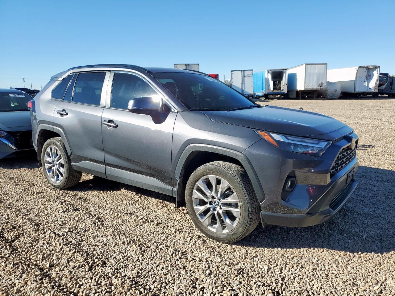 TOYOTA RAV4 XLE PREMIUM