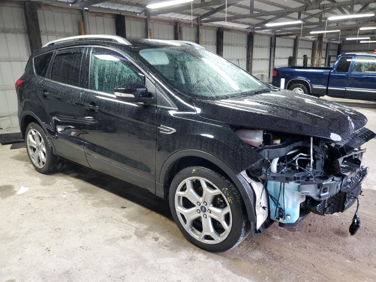 FORD ESCAPE TITANIUM