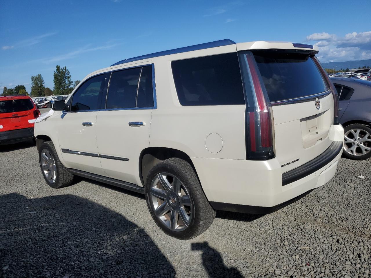 CADILLAC ESCALADE PREMIUM