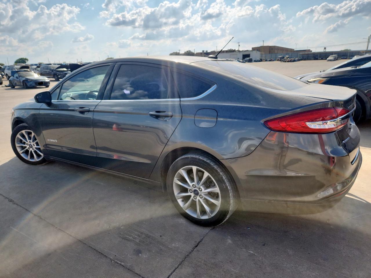 FORD FUSION SE HYBRID