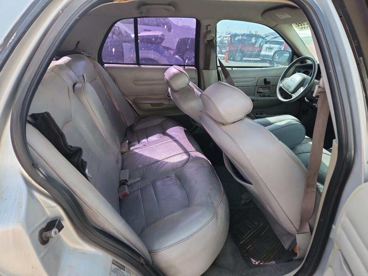 Lot #3309232616 2002 FORD CROWN VICT