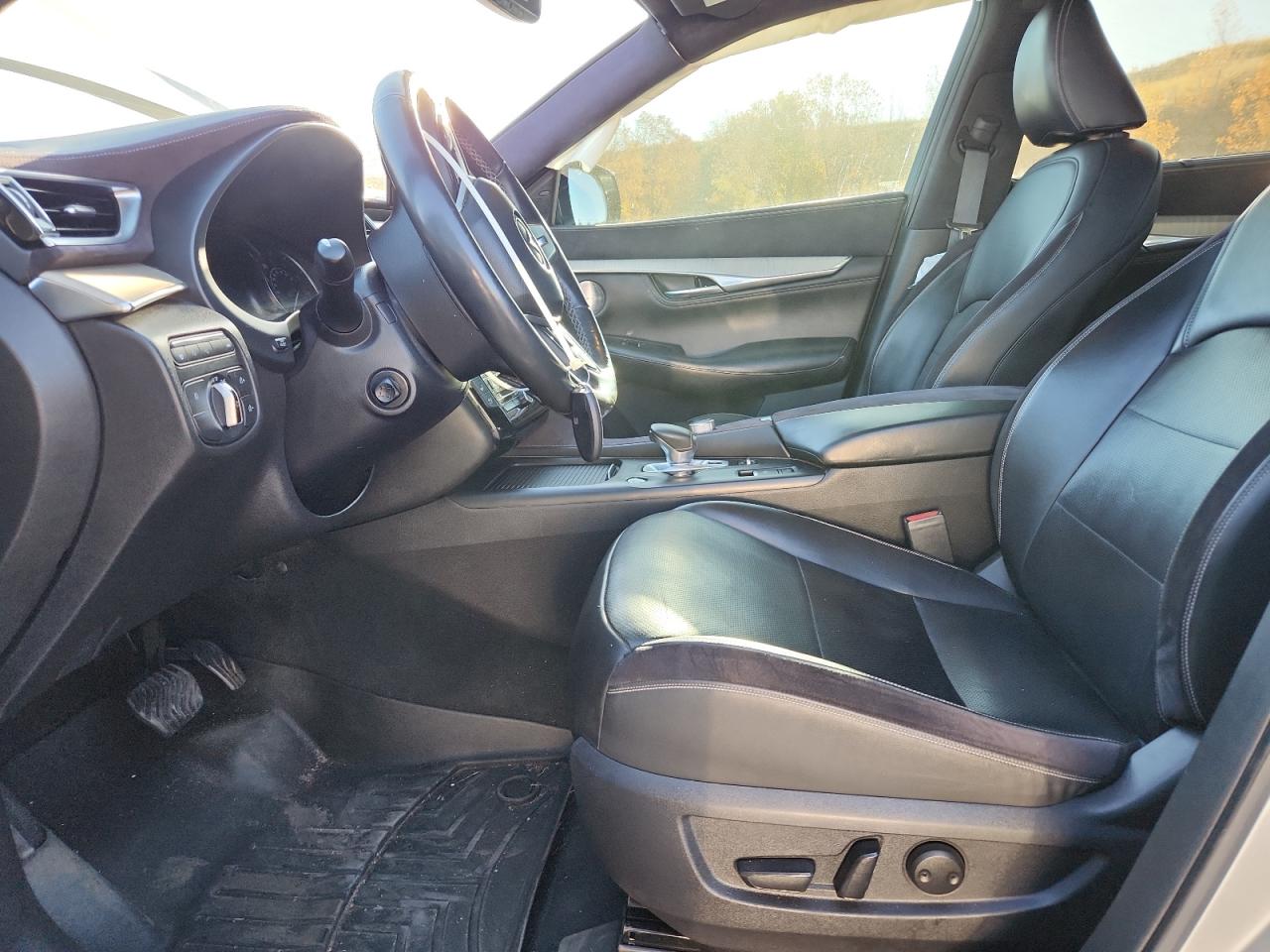 INFINITI QX50 ESSENTIAL