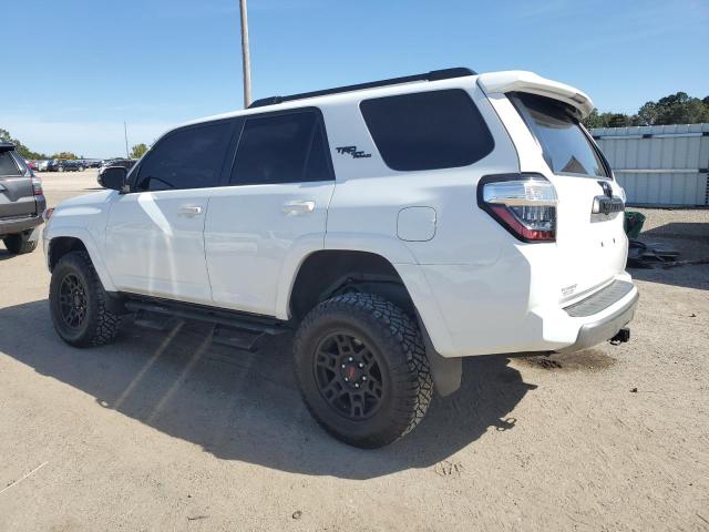 2021 TOYOTA 4RUNNER SR - JTERU5JR8M5923434