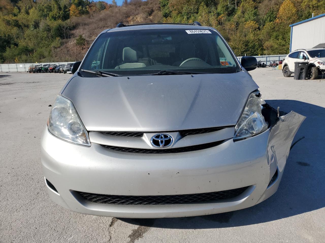 Lot #3285754649 2010 TOYOTA SIENNA CE