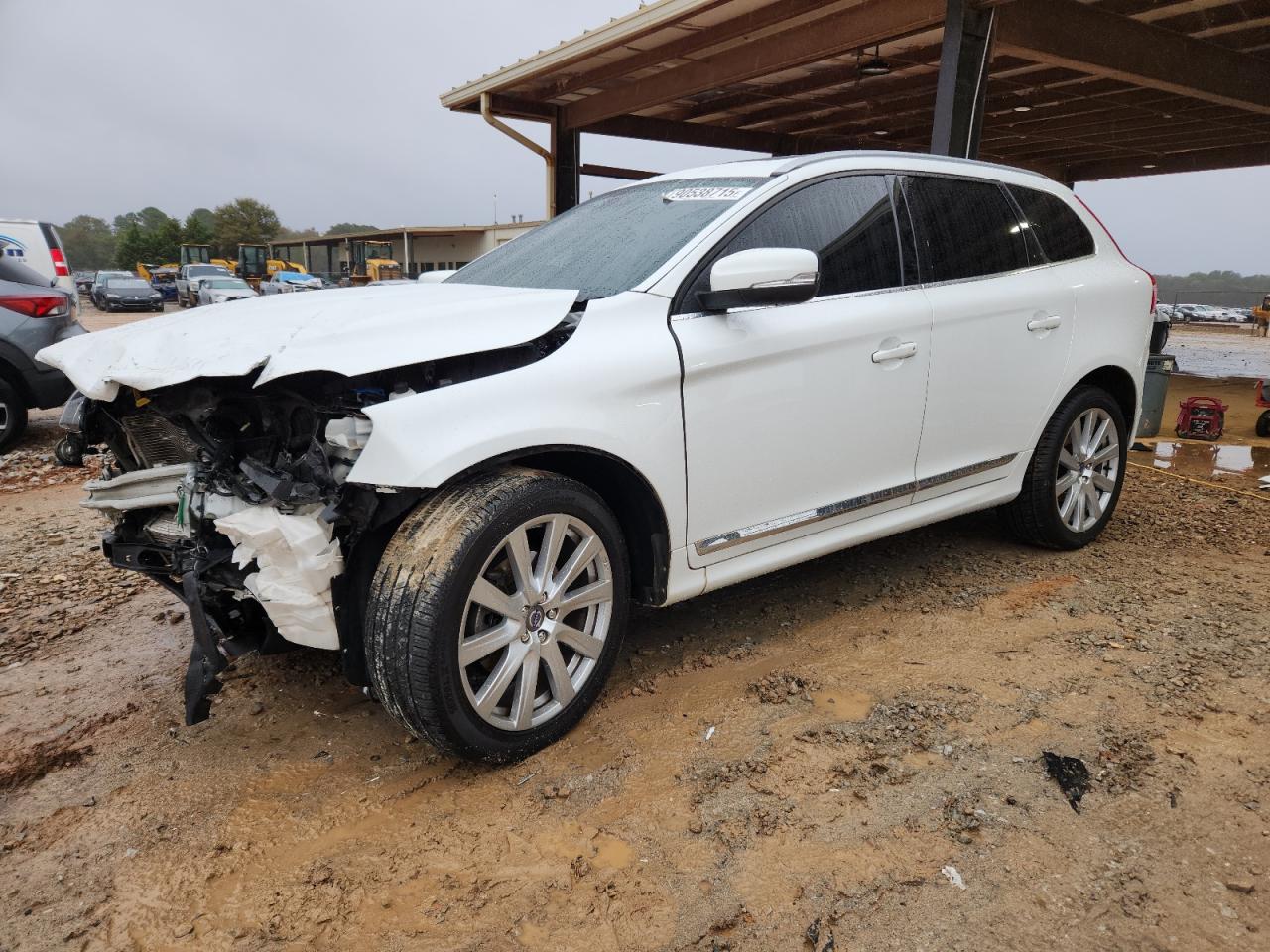 VOLVO XC60 T5 INSCRIPTION