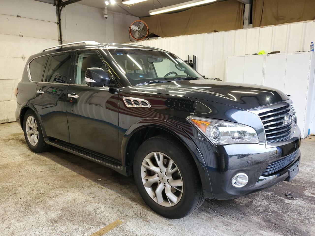 INFINITI QX56