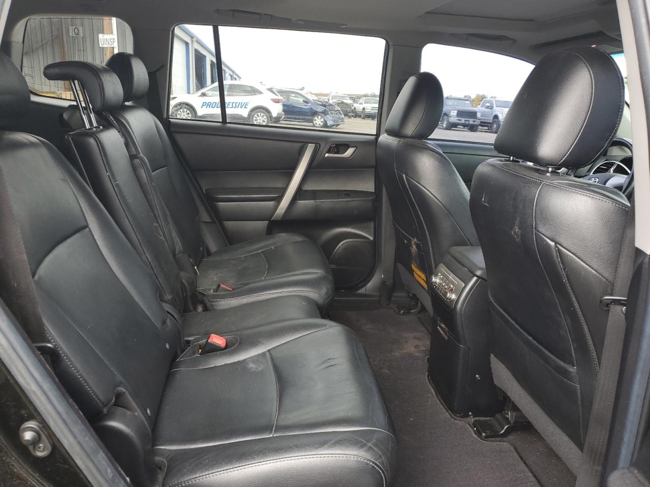 TOYOTA HIGHLANDER BASE