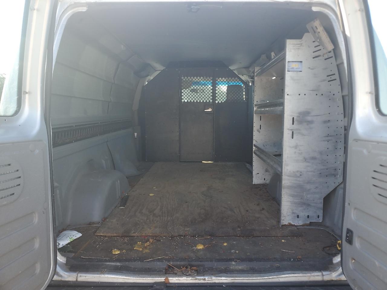 FORD ECONOLINE E150 VAN