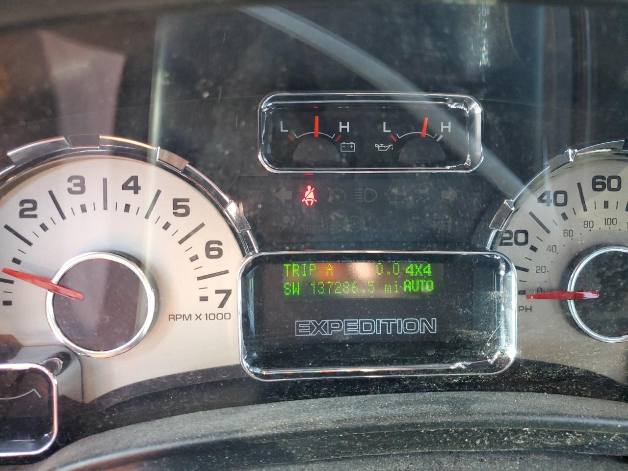 FORD EXPEDITION LIMITED