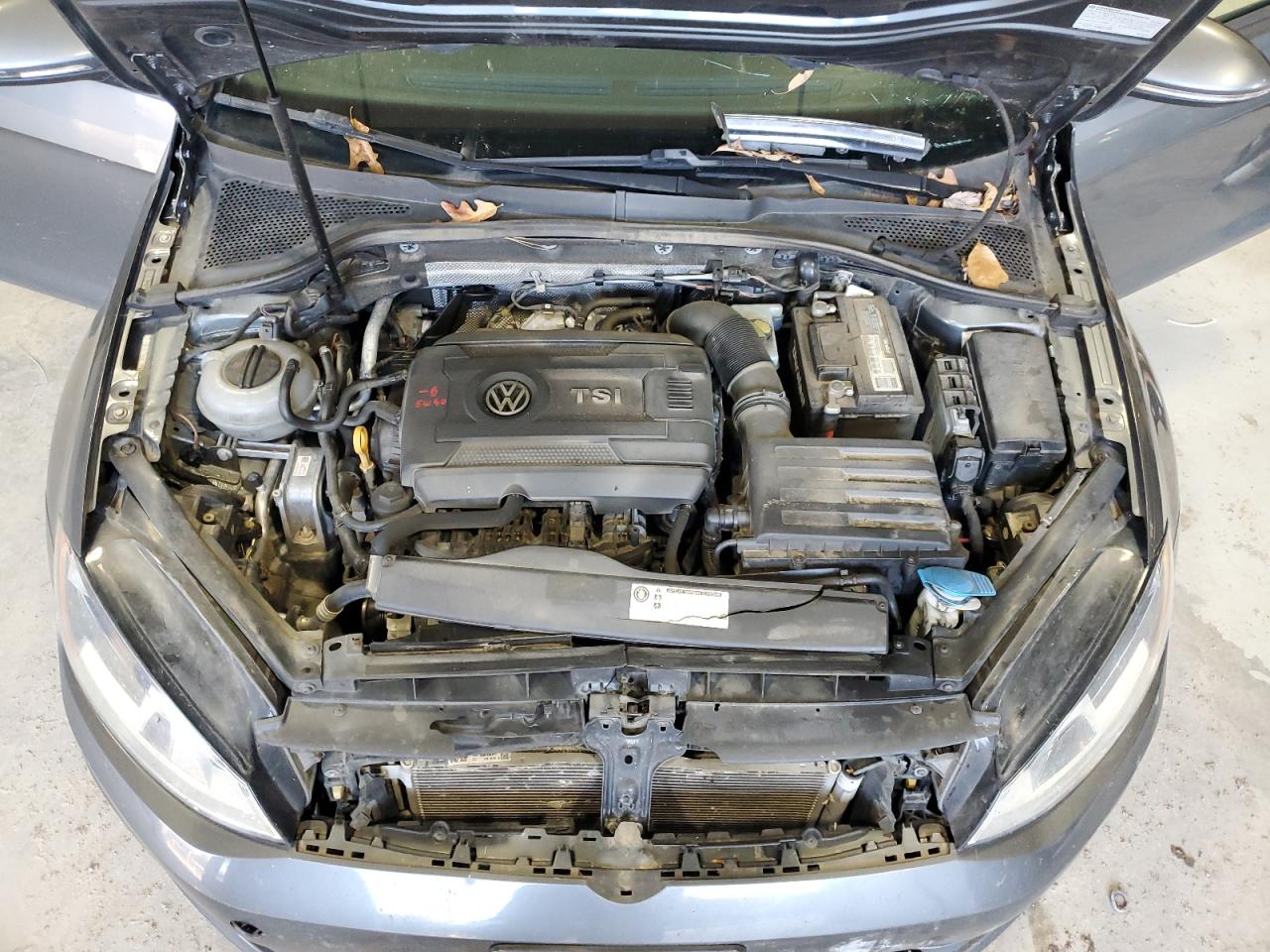 VOLKSWAGEN GOLF SPORTSVAN S