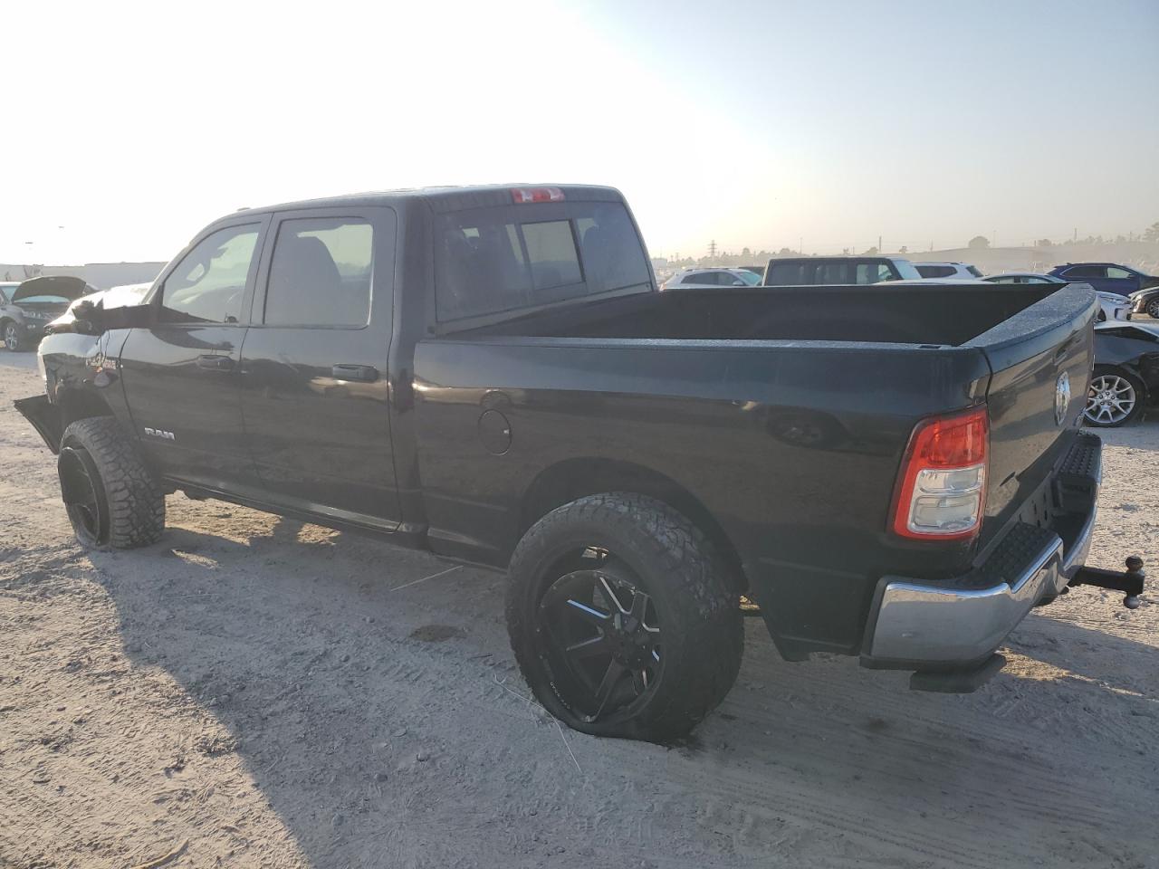RAM 2500 TRADESMAN