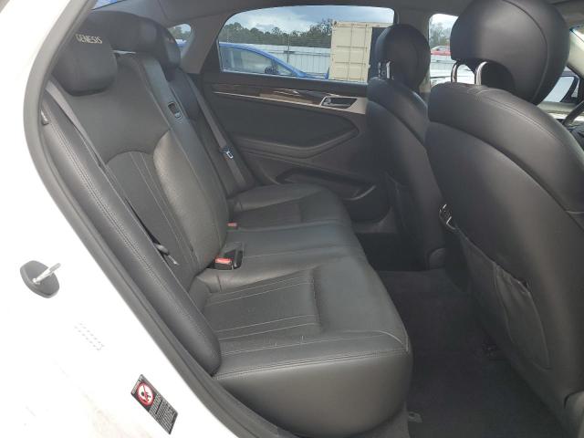 2016 HYUNDAI GENESIS 3. - KMHGN4JE5GU139203