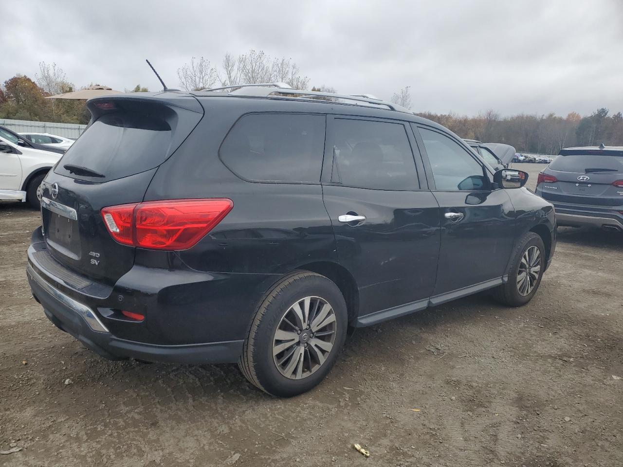 NISSAN PATHFINDER S