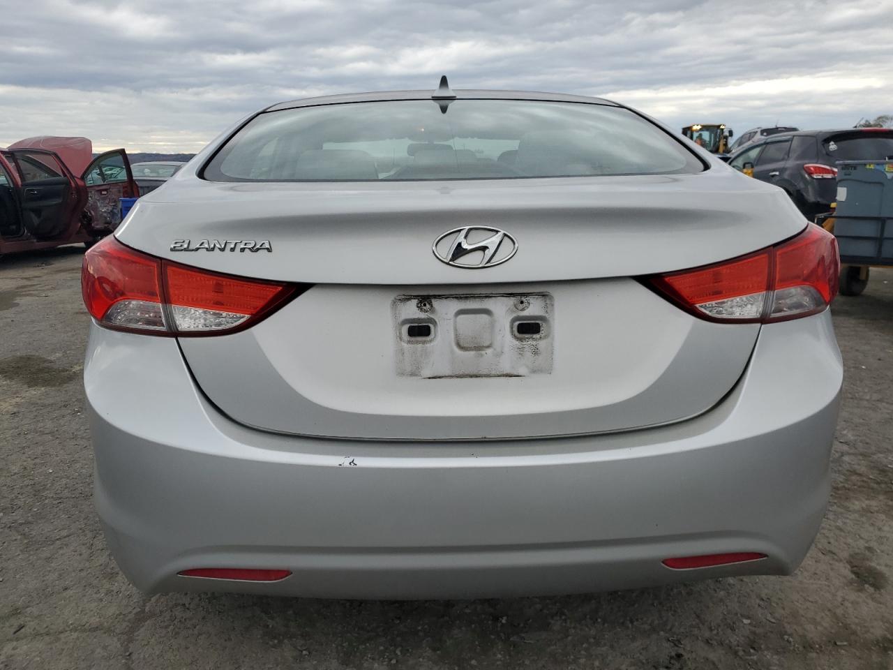 HYUNDAI ELANTRA GLS