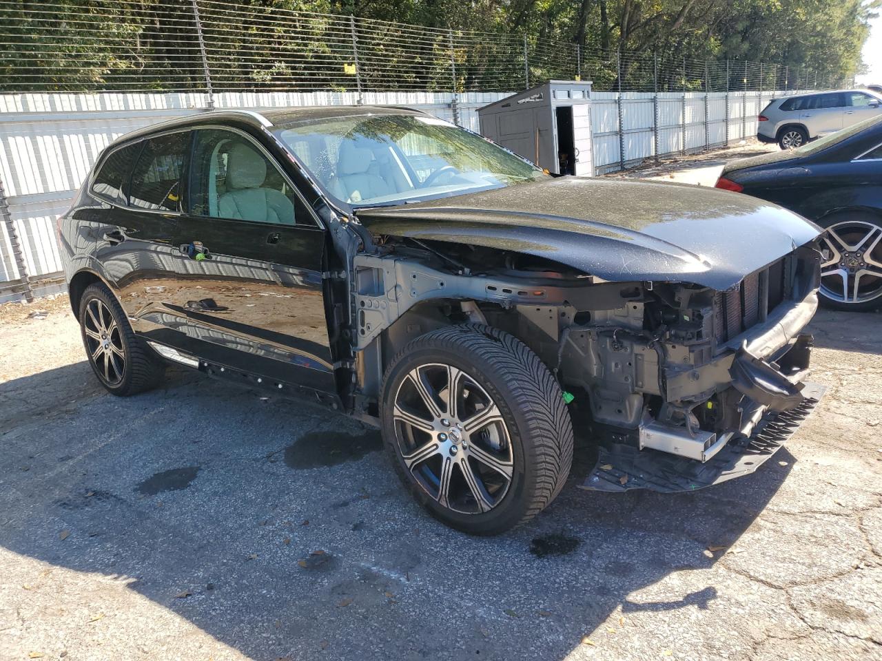 VOLVO XC60 T5 INSCRIPTION