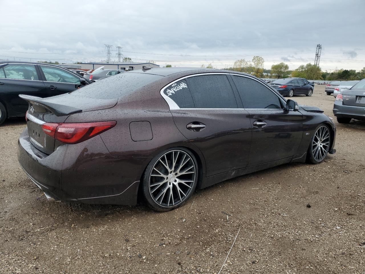 INFINITI Q50 LUXE