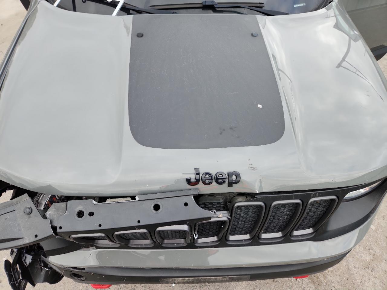 JEEP RENEGADE TRAILHAWK