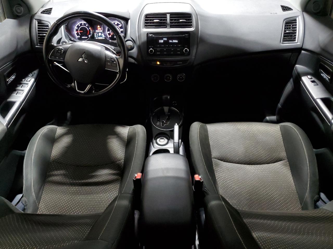 MITSUBISHI OUTLANDER ES