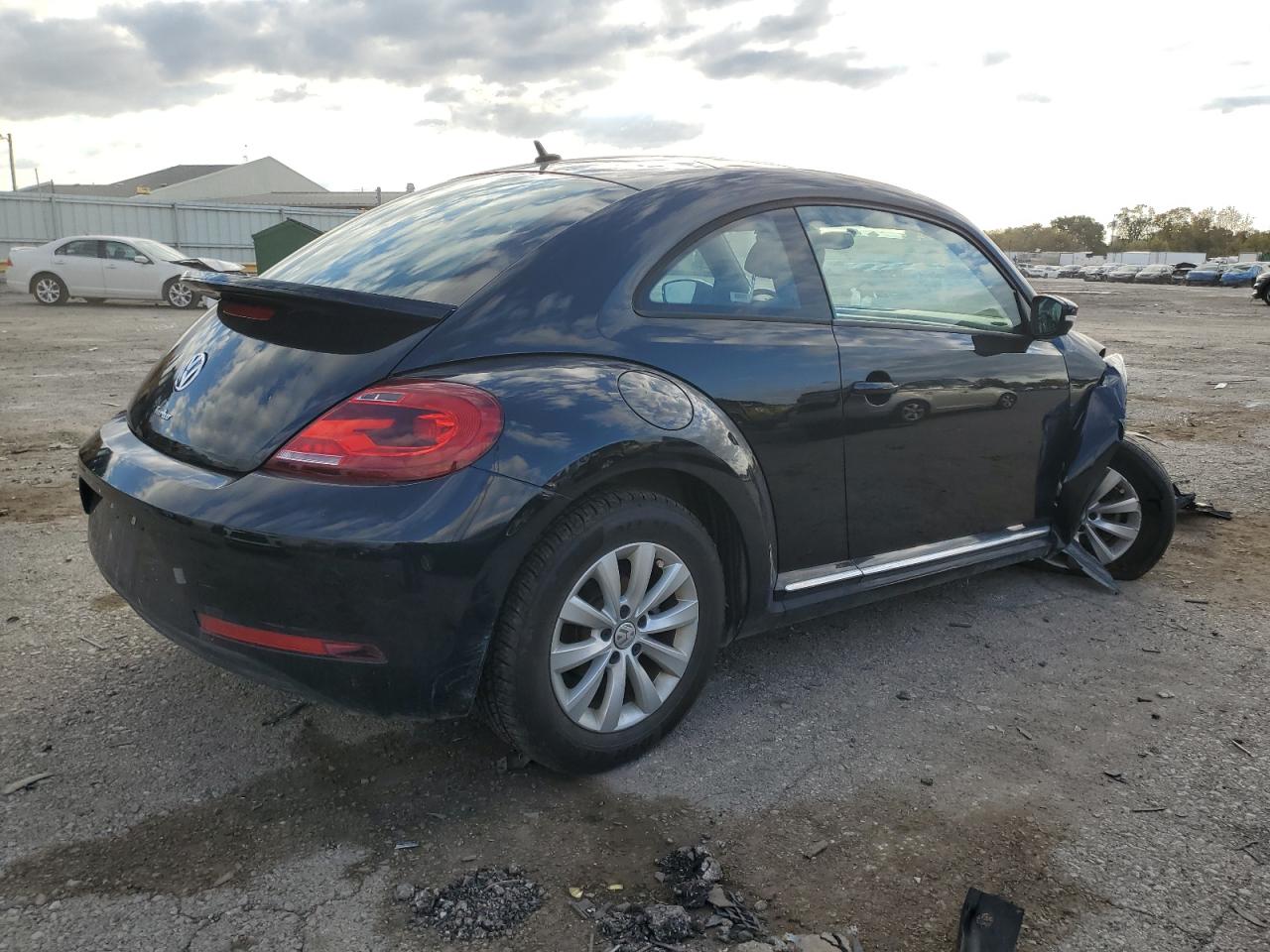 VOLKSWAGEN BEETLE S