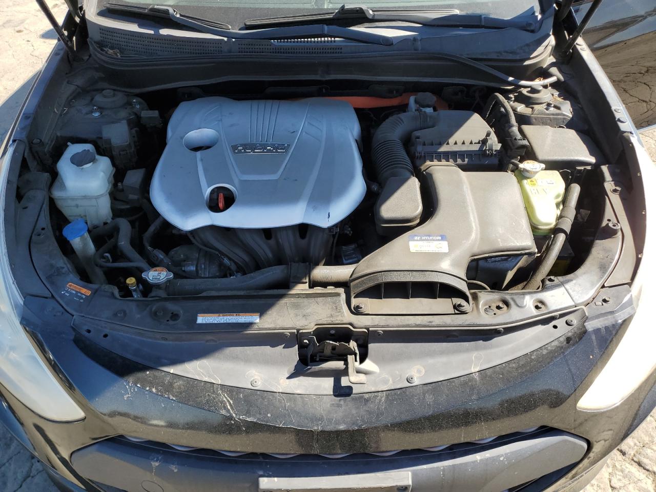 HYUNDAI SONATA HYBRID