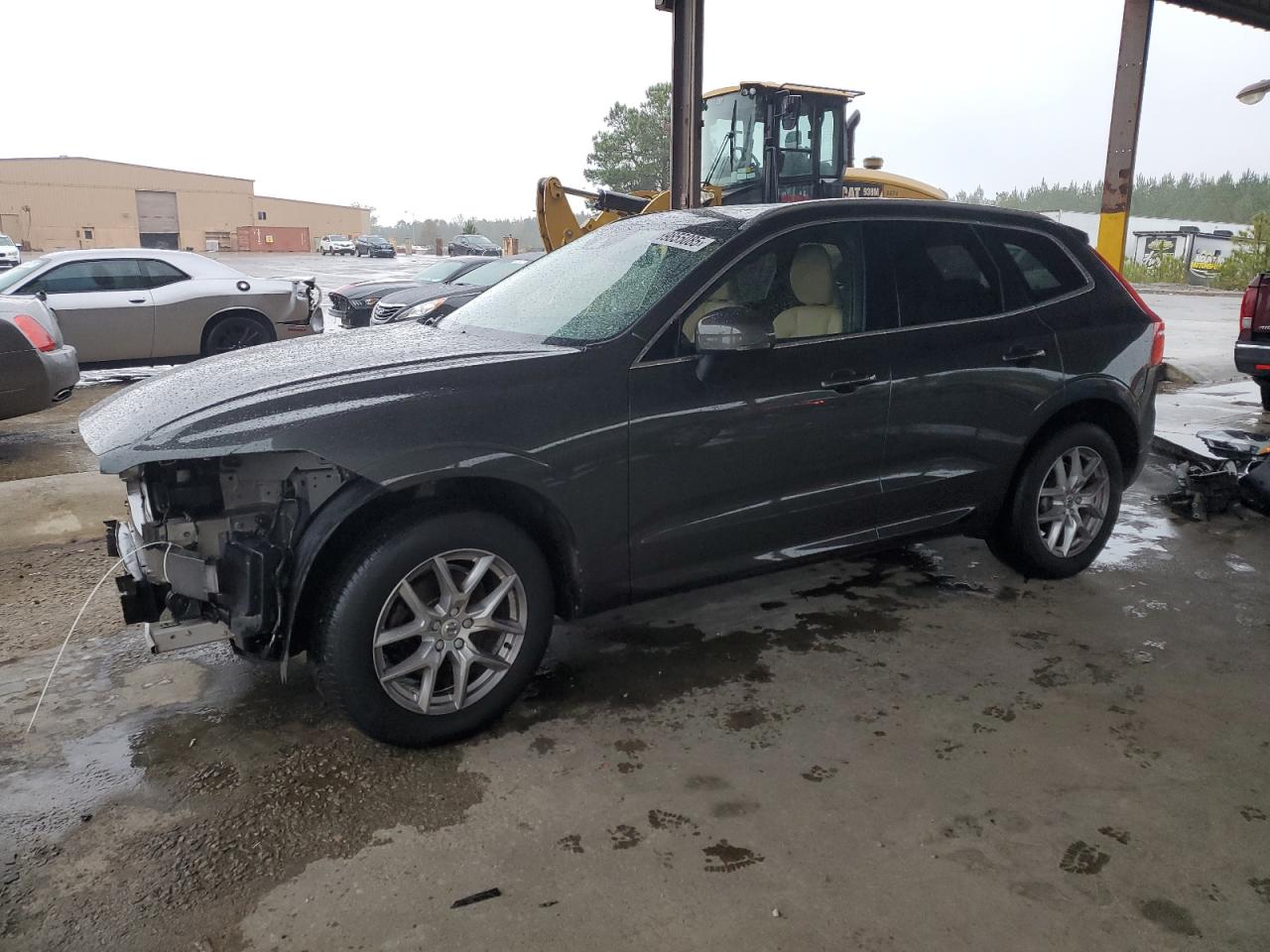 VOLVO XC60 T5 MOMENTUM