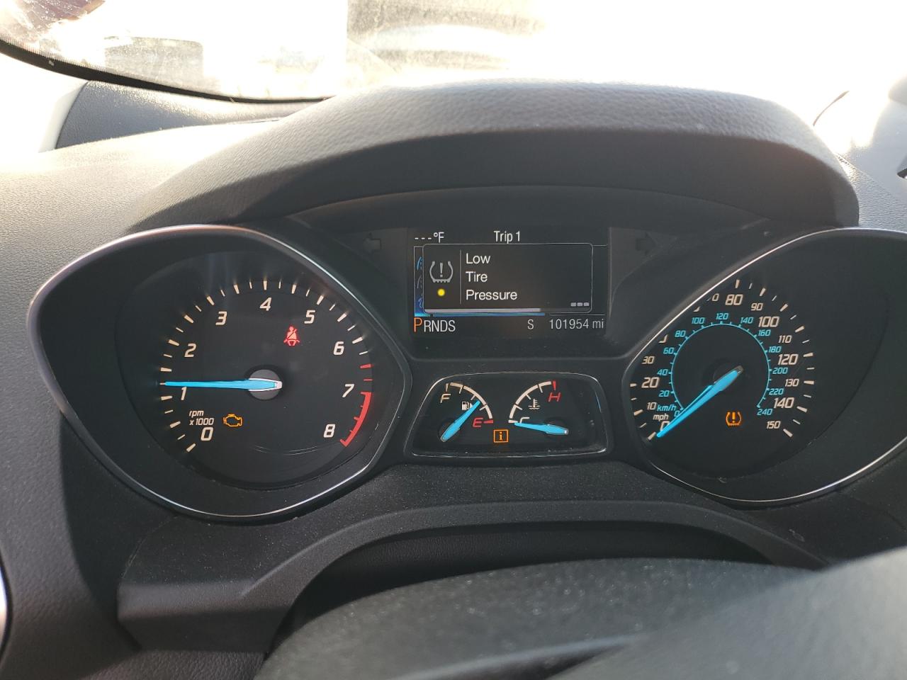 FORD ESCAPE TITANIUM