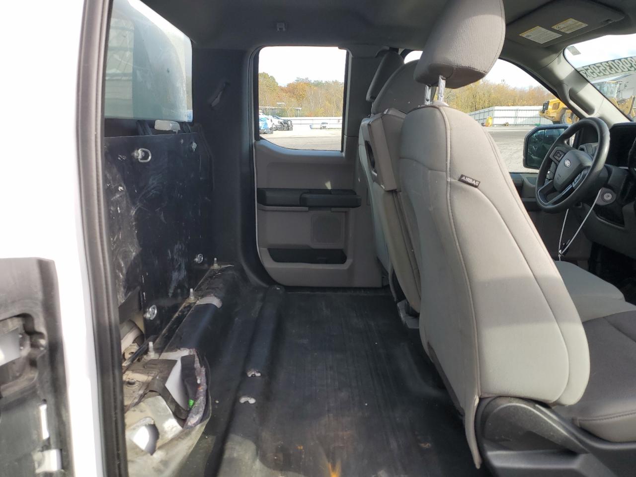 FORD F-150 SUPER CAB