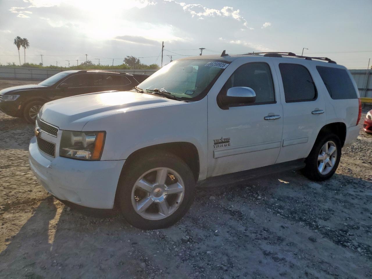CHEVROLET TAHOE C1500 LS