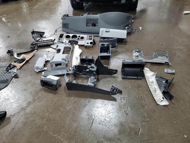 2010 TOYOTA SEQUOIA SR #3315931108