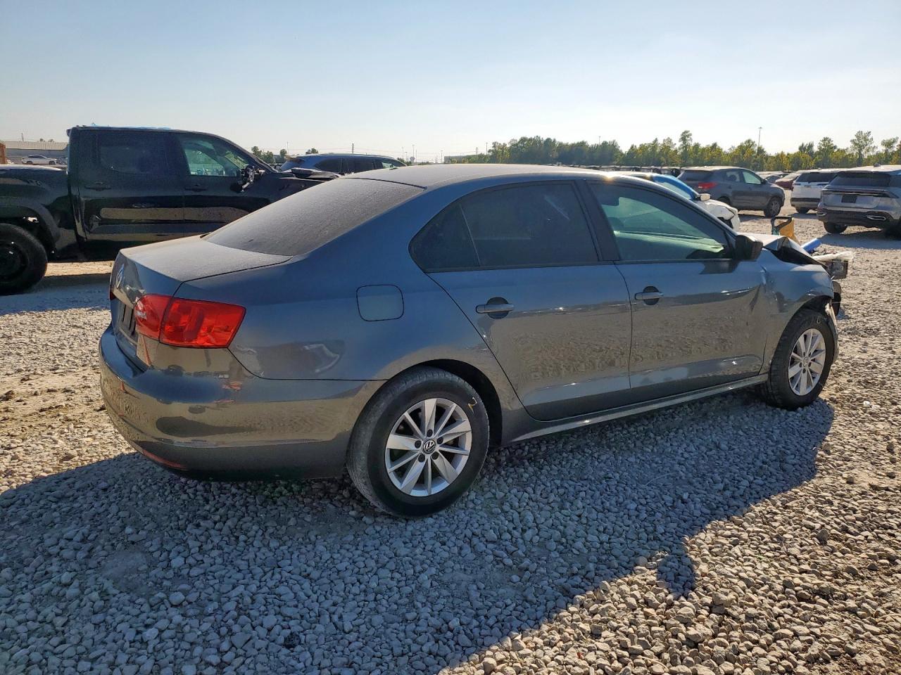 VOLKSWAGEN JETTA BASE