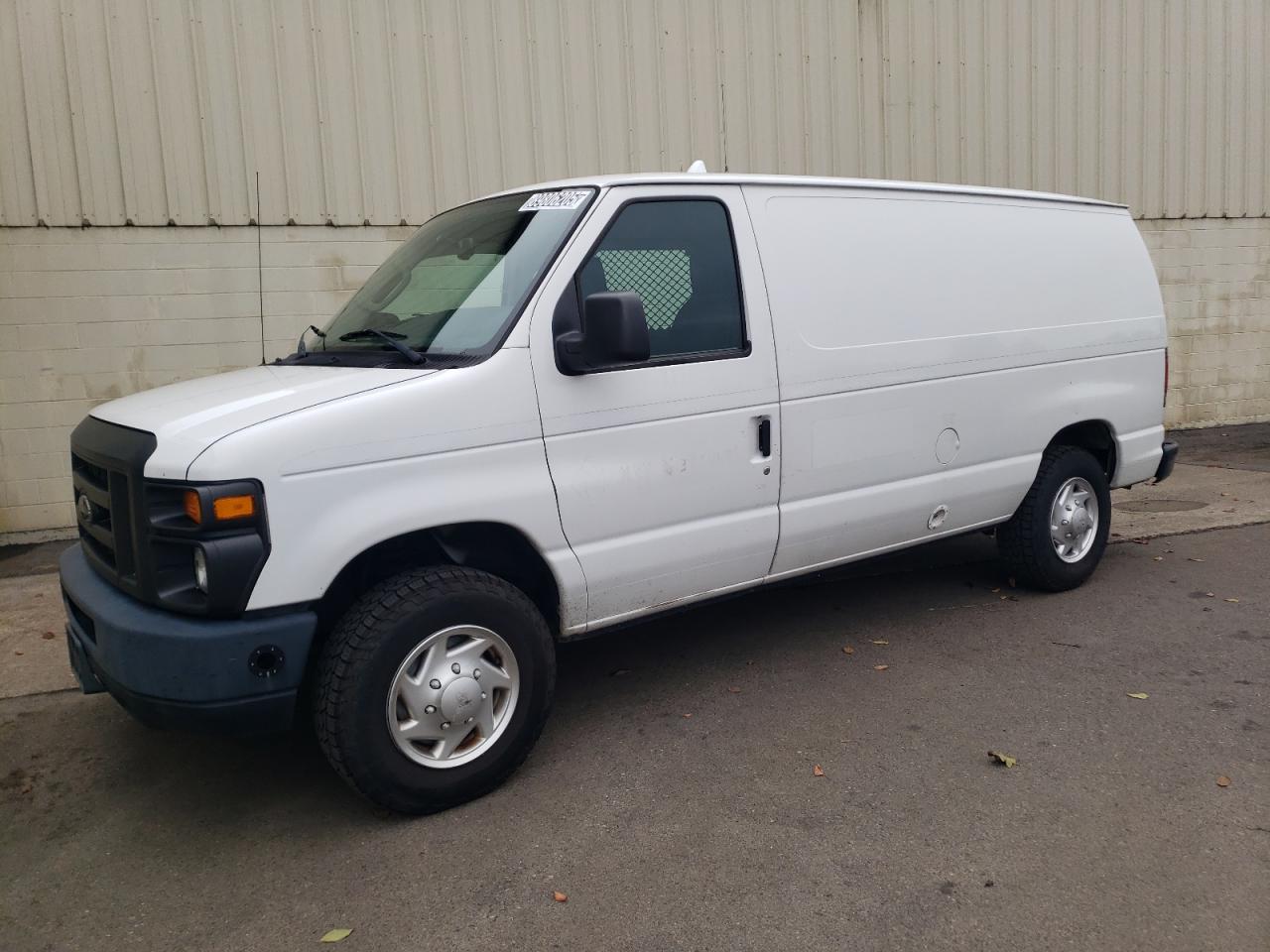 FORD ECONOLINE E250 VAN