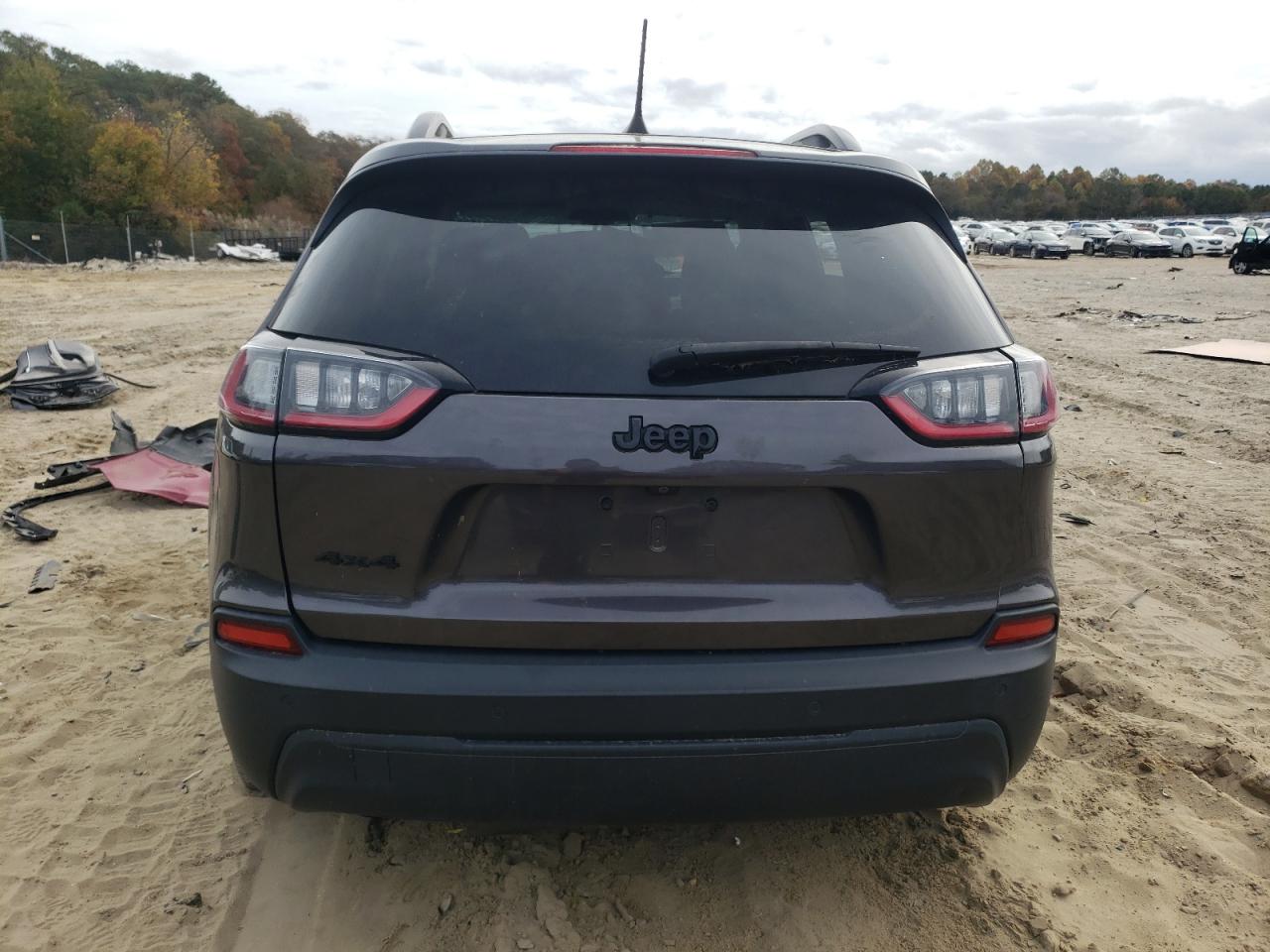 JEEP GRAND CHEROKEE LATITUDE PLUS