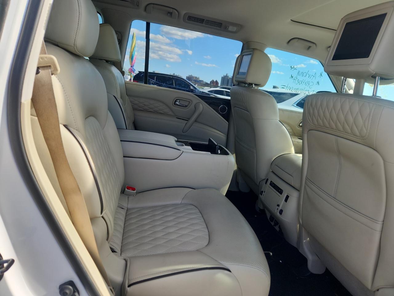INFINITI QX80 BASE