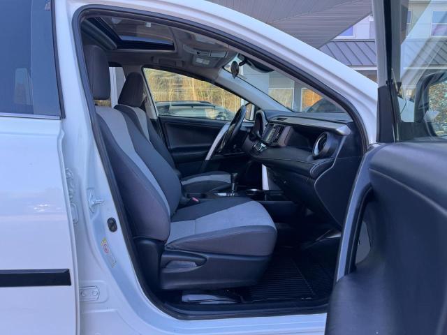 2017 TOYOTA RAV4 HV LE JTMRJREVXHD071076