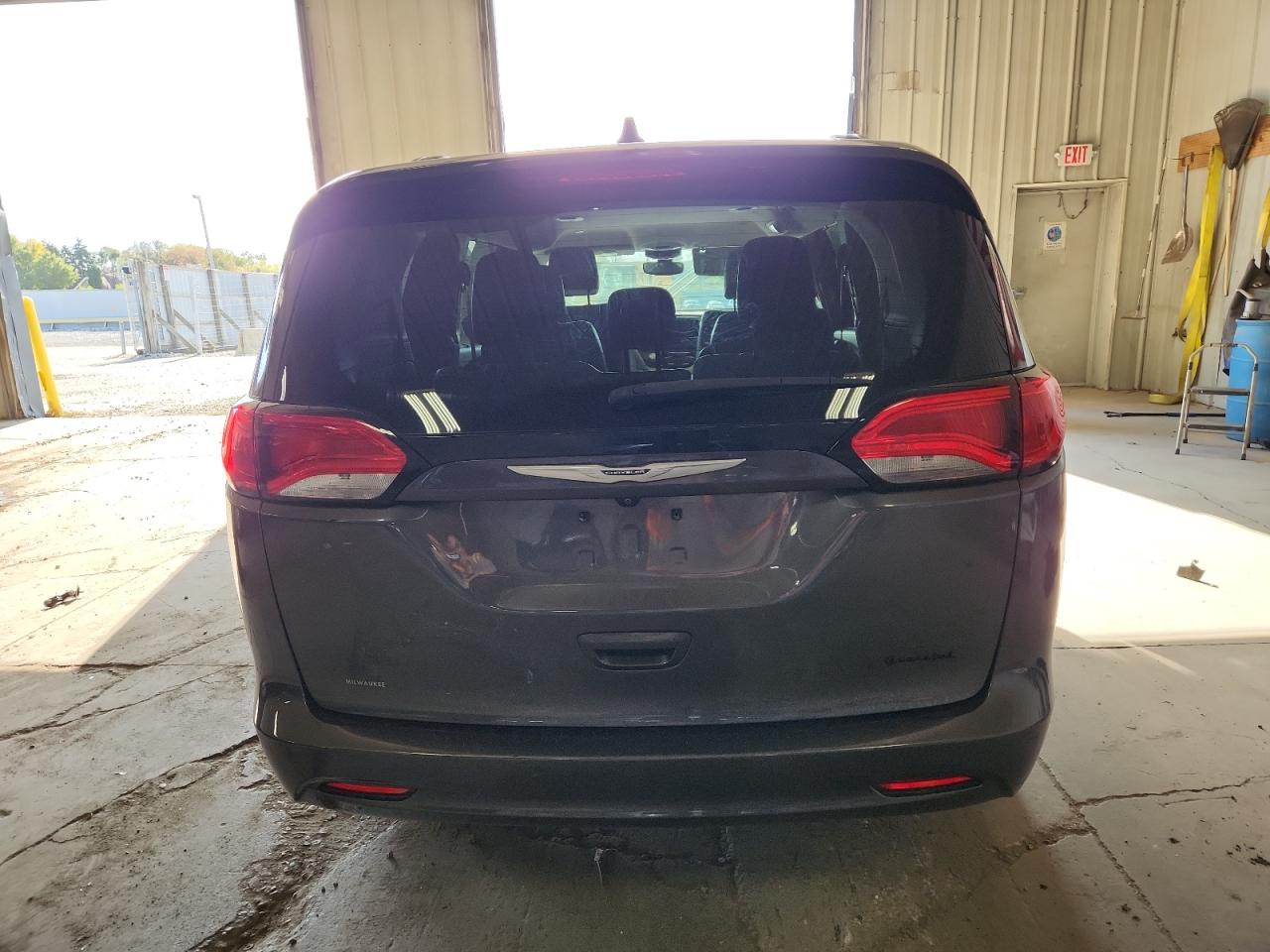 CHRYSLER VOYAGER LXI