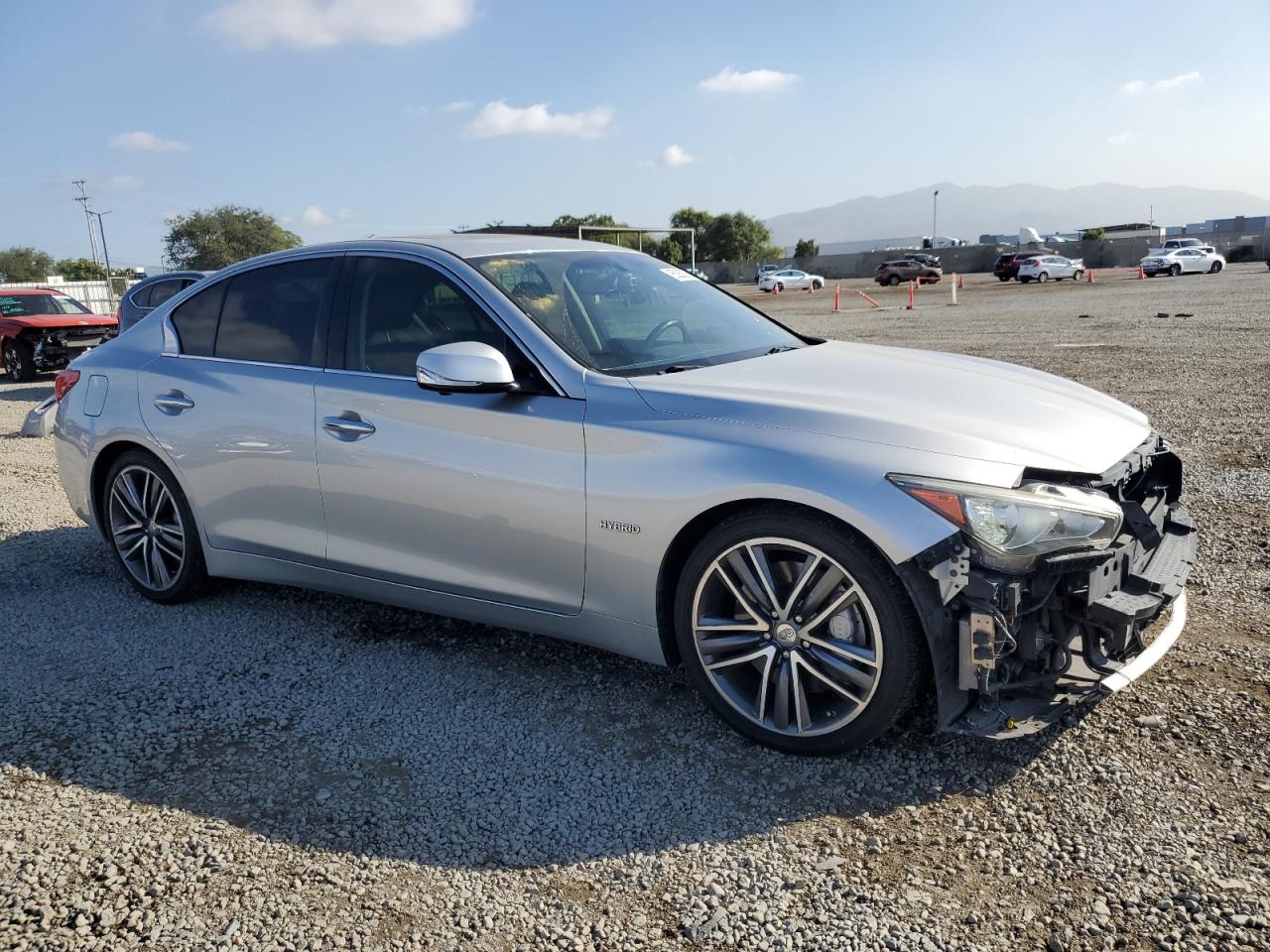 INFINITI Q50 HYBRID PREMIUM