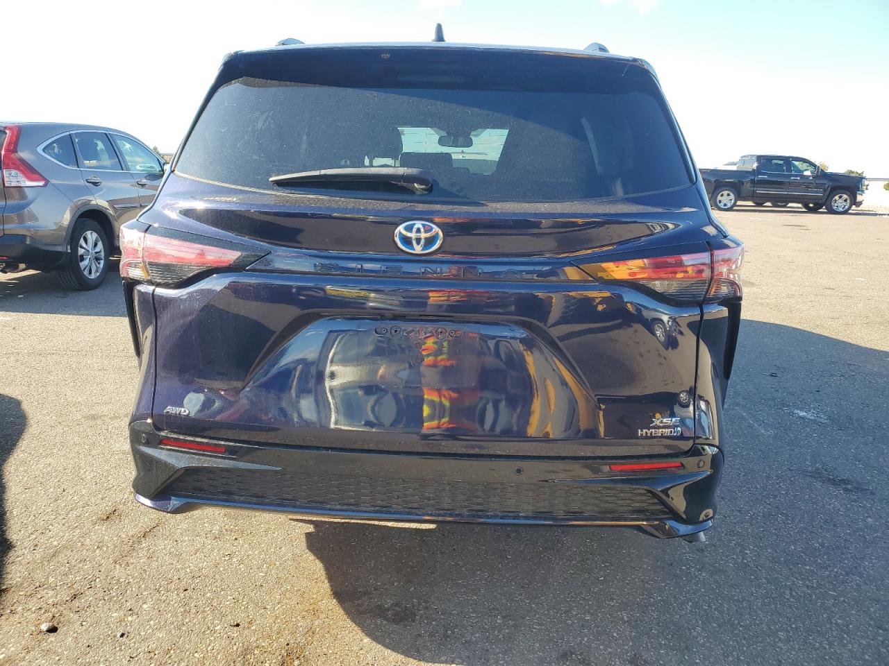 TOYOTA SIENNA XSE