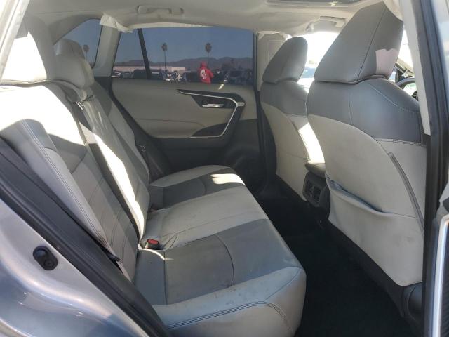 2021 TOYOTA RAV4 XLE P #3294423509