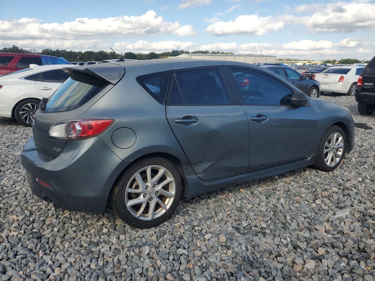 MAZDA 3 S