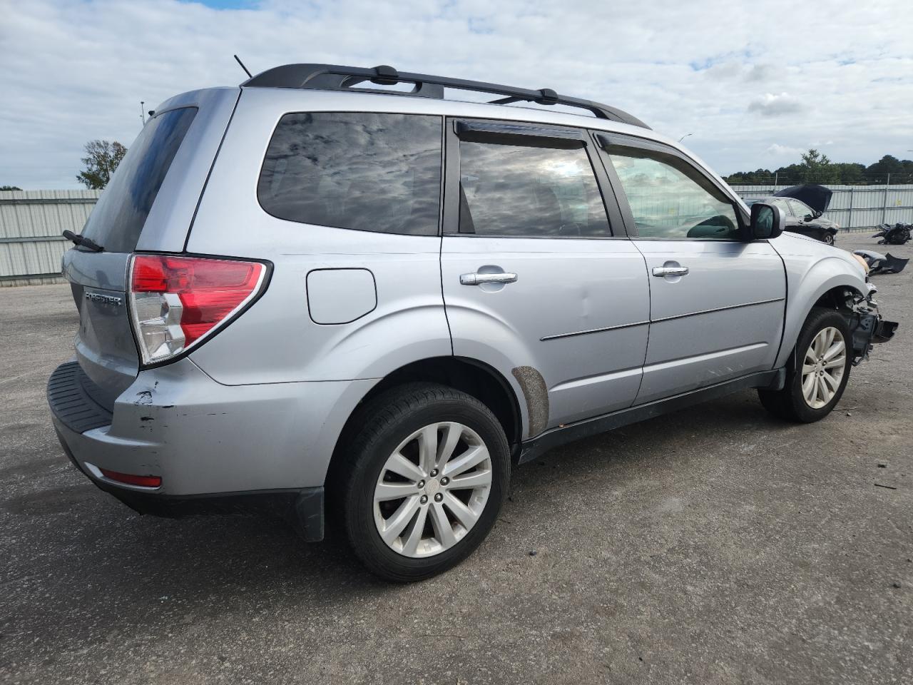 SUBARU FORESTER 2.5X PREMIUM
