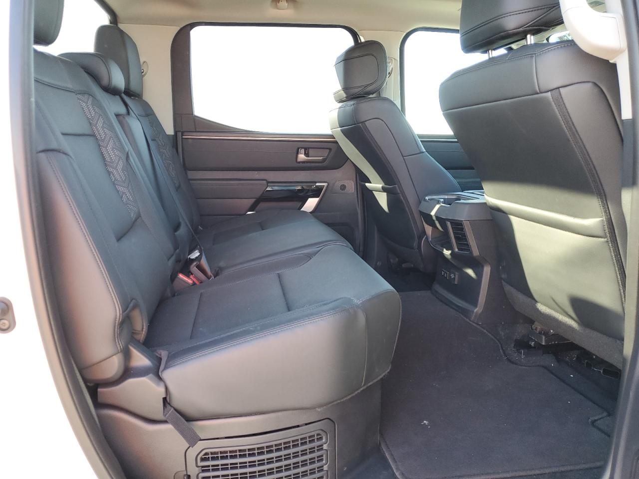 TOYOTA TUNDRA CREWMAX LIMITED