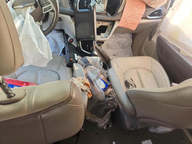 2017 CHRYSLER PACIFICA T - 2C4RC1BG2HR561462