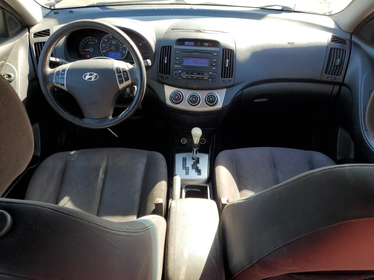 HYUNDAI ELANTRA BLUE