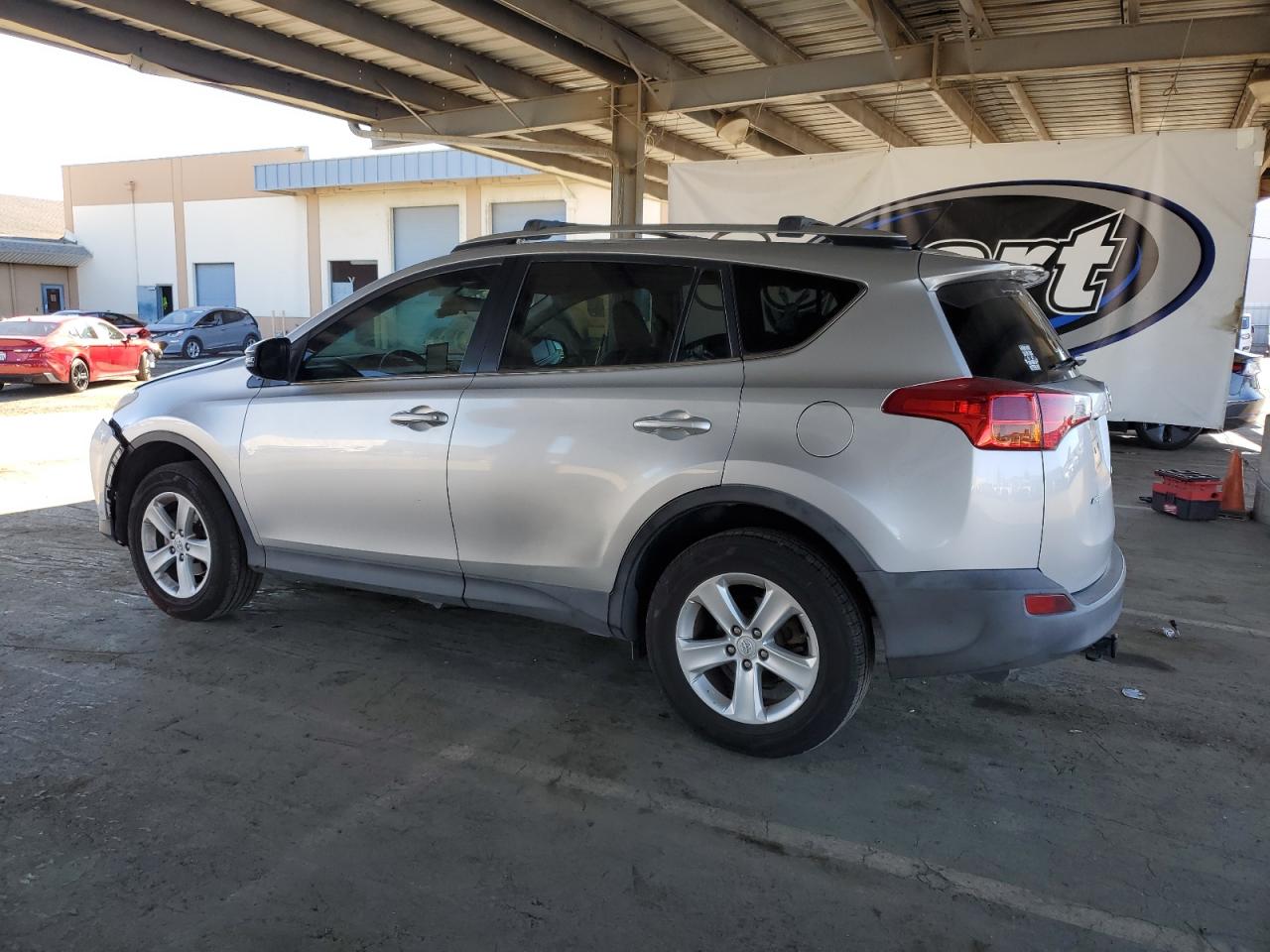 TOYOTA RAV4 XLE