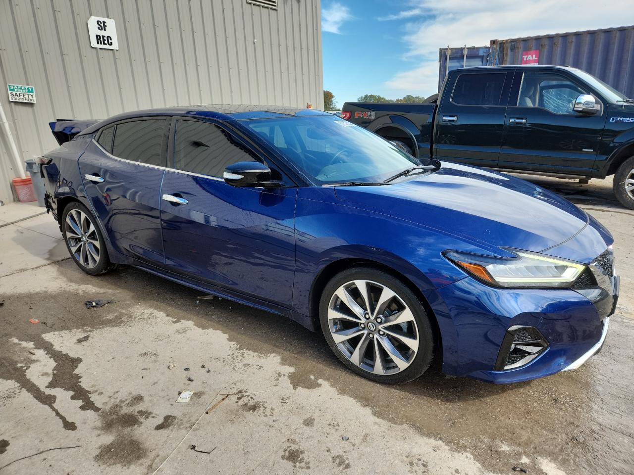 NISSAN MAXIMA PLATINUM