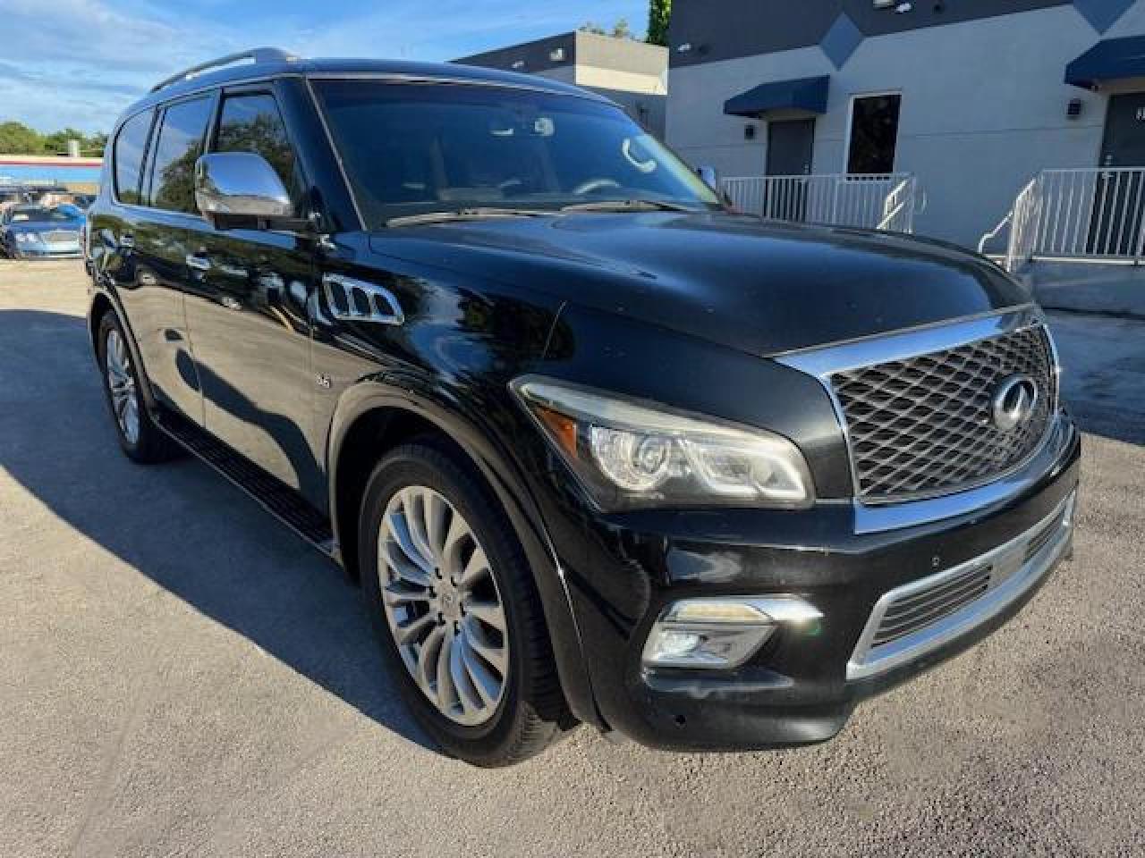 INFINITI QX80